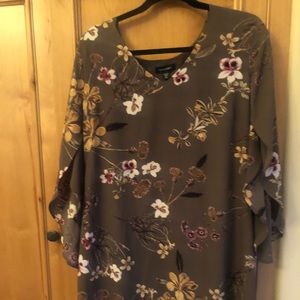 Tunic v neck ruffle sleeve dress